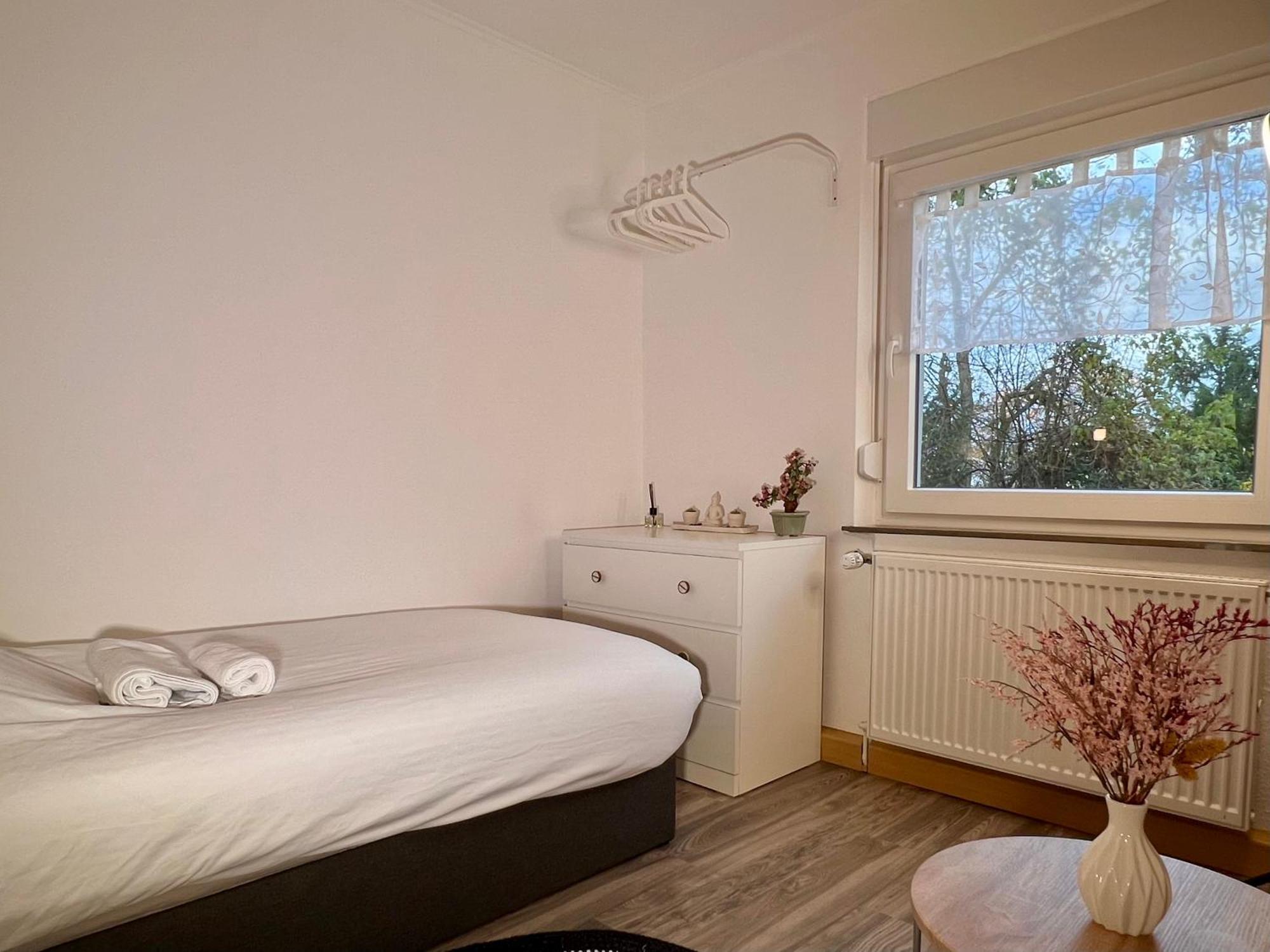 Your Private Bedroom Near Station Perfect For Solo Travelers Apartment *